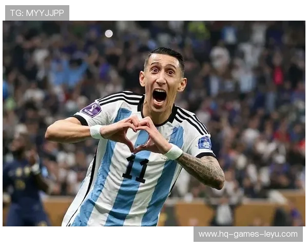 安赫尔·迪马利亚：从边锋到中场的战术角色转型解析