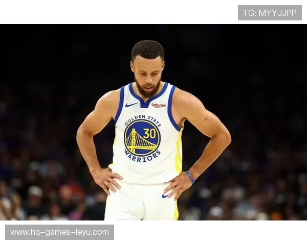 库里三分命中率提升显著，拉开队内得分差距主导进攻节奏