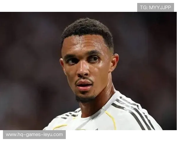 特伦特·亚历山大-阿诺德：内收中场战术开创关键人物